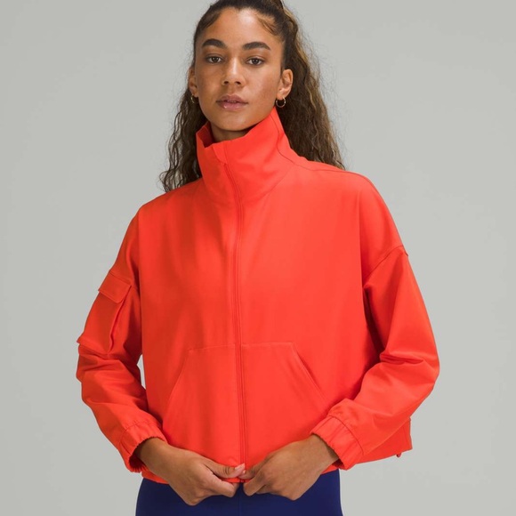 lululemon athletica Jackets & Blazers - lululemon athletica Women's cinched hem jacket L/XL size